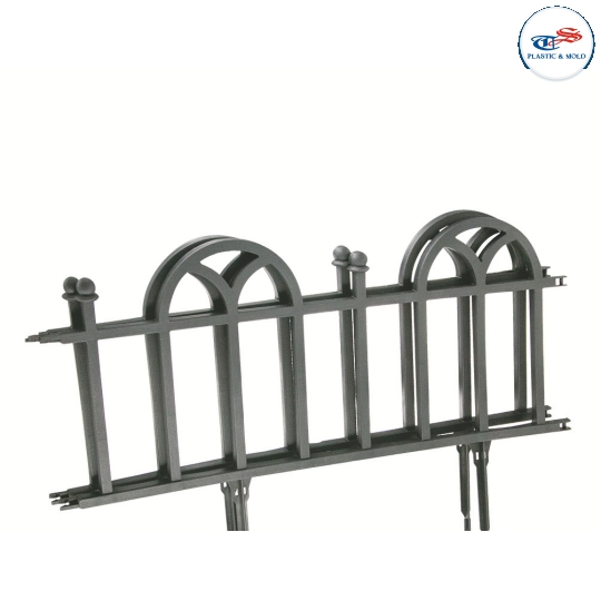 IRON-SHAPED FENCE