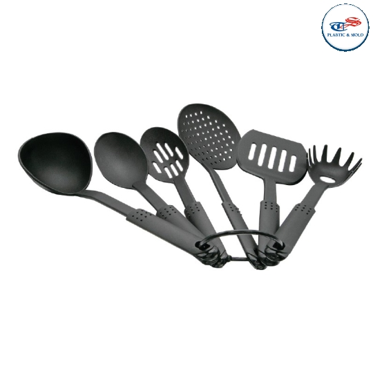 6 PIECE SET KITCHEN WARE