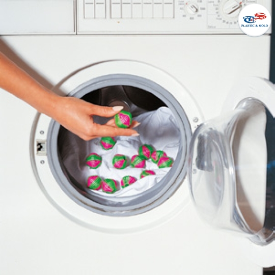 HAIR TRAPPING LAUNDRY BALL